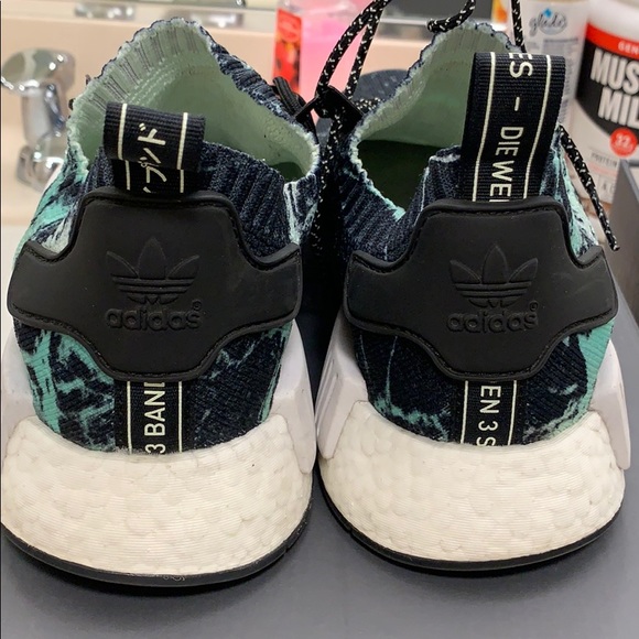 Adidas NMD R1 - Picture 4 of 5